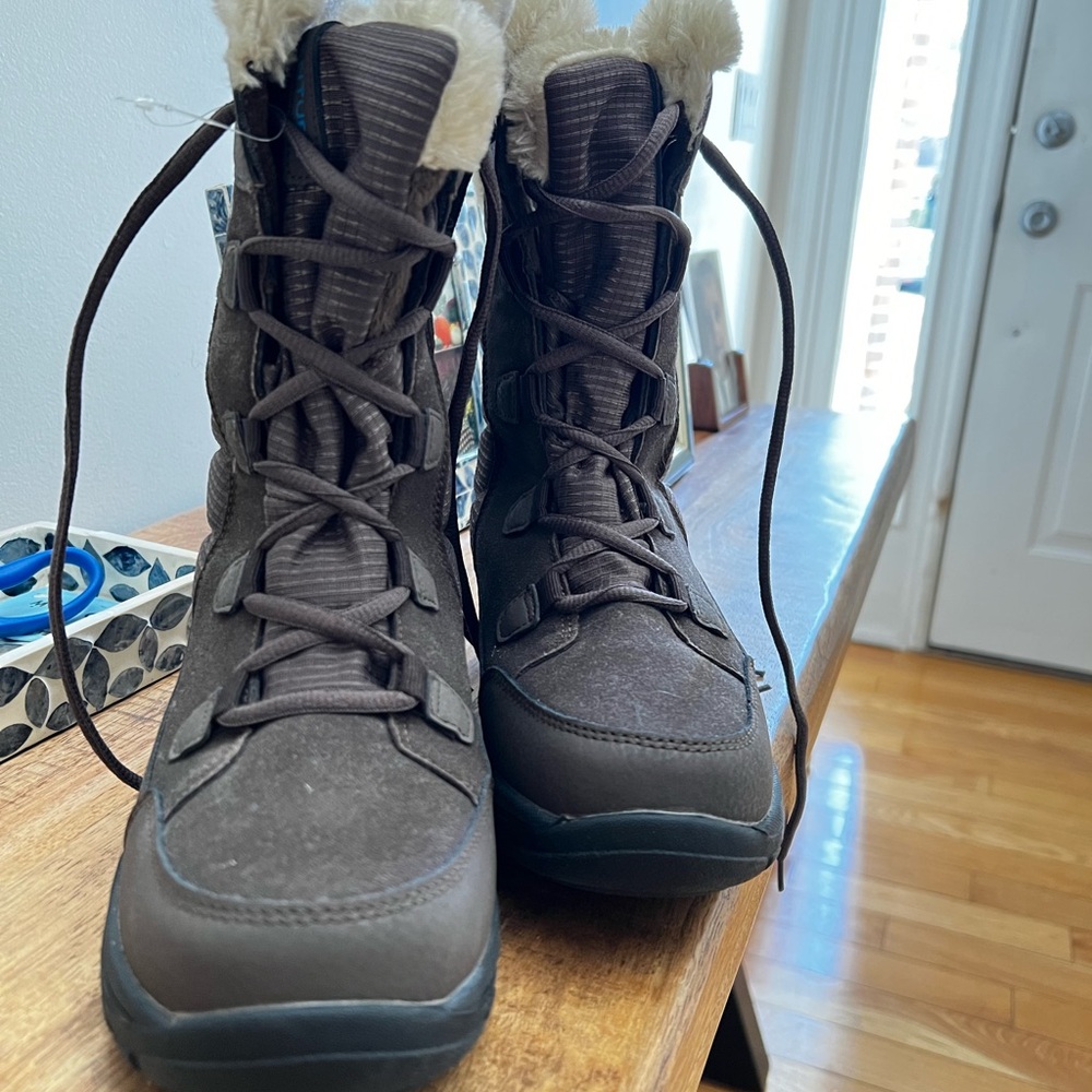 Women's Brown Winter Boots
